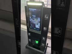 Controlador de acceso con pantalla táctil HD de 5 pulgadas