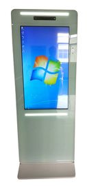 El soporte 43" del quiosco de la pantalla LCD táctil del infrarrojo del banco 10 con el LED raya la decoración