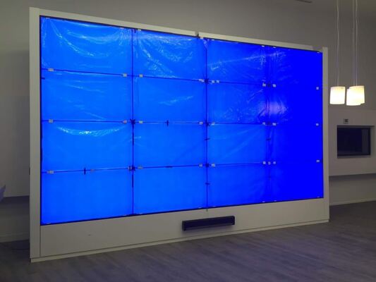 Pantalla de señalización táctil con conectividad Wi-Fi integrada con 2GB de RAM y 8GB de ROM, compatible con plataformas de publicidad interactiva versátiles